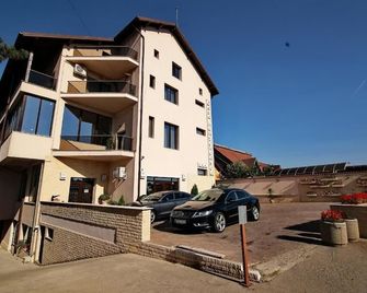 Casa Munteneasca Alessandro - Piteşti - Gebouw