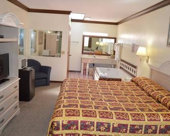 Economy Inn Cuyahoga Falls - Cuyahoga Falls - Soverom