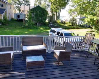 Cozy Cottage in Sandy Pond 2 - Pulaski - Innenhof