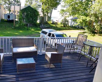 Cozy Cottage in Sandy Pond 2 - Pulaski - Binnenhof