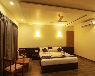 Hotel The Cult - Hubli - Habitación
