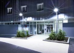 Kyriad Prestige Vannes Centre - Palais Des Arts - Vannes - Gebouw