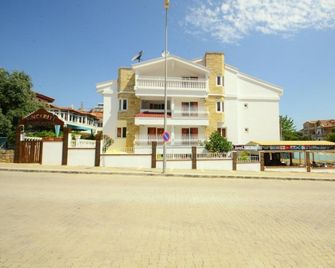Sincerity Apart - Marmaris - Building