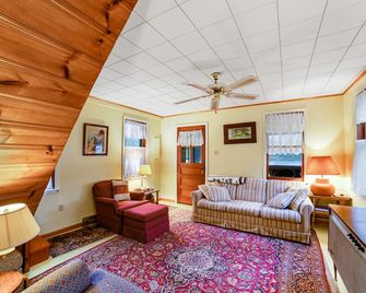 Hudson Riverside Cottage - Chestertown - Wohnzimmer