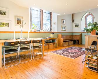 Eastkirk - Isle of Arran - Dining room