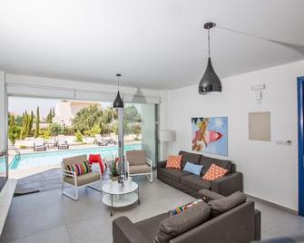 Greco Villas - Protaras - Wohnzimmer