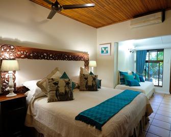 Santa Lucia Guest House - Saint Lucia - Bedroom