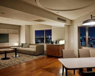 آيه إ م هو ياياي جٕنر طيوكيكو وا ا ي بياي آيتش جي - طوكيو - غرفة نوم