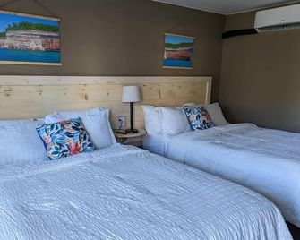 The Greenland Motel - Room No. 8 - Munising