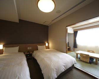 Dormy Inn Express Sendai Hirose Dori - Sendai - Makuuhuone