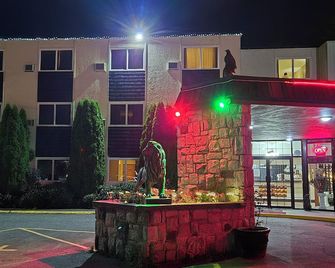 Ocean Marina Hotel - Port Alberni - Gebäude