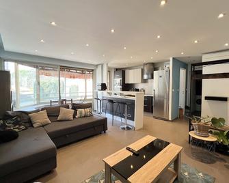 T2 apartment with terrace in Cannes - Cannes - Sala de estar