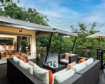 Te Mata Glamping Khao Yai - Pak Chong - Balcón