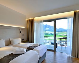 Val Du Charron Wine & Leisure Estate - Wellington - Bedroom