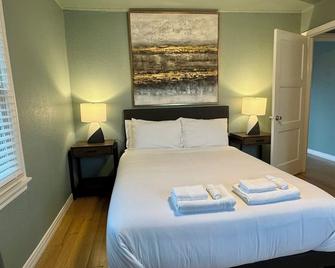 Budget 2br Stay Near Tinker Afb Pet Friendly L1 - Midwest City - Спальня
