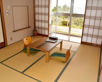 Lovero Koiji - Noto - Dining room
