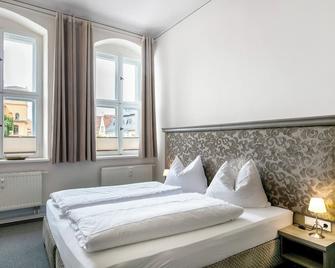 Apartment 'Ferienwohnung 4' with Shared Terrace and Wi-Fi - Luckau - Camera da letto
