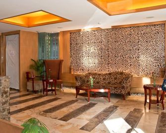 Hotel Landmark - Ranchi - Lobby