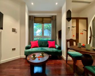 Maison Nha Truc Bach Lake - Boutique Resident - Hanoi - Pokój dzienny