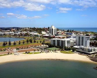 Bunbury Hotel Koombana Bay - Bunbury - Vista externa