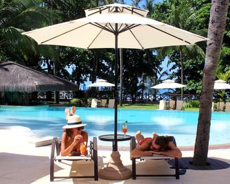 Iara Beach Hotel - Salvador - Pool