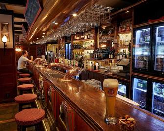 Hotel Bishops Arms Kiruna - Кіруна - Бар