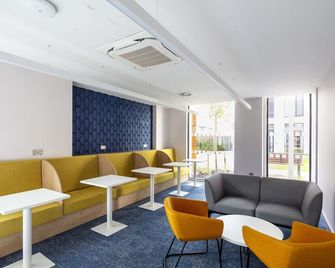 Coleman Court Summer Apartments - Cork - Lounge