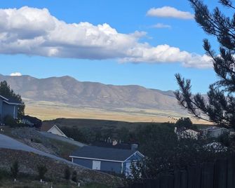 Cozy apartment with WiFi and AC in enjoyable Prescott Valley, and outdoor space - Prescott Valley - Vista del exterior