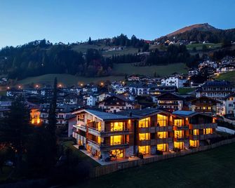 La Tambra - Hotel Lodge - Santa Cristina Valgardena - Building