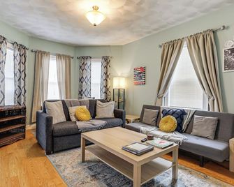 Providence Apartment 1 Mi to Brown University - Providence - Wohnzimmer