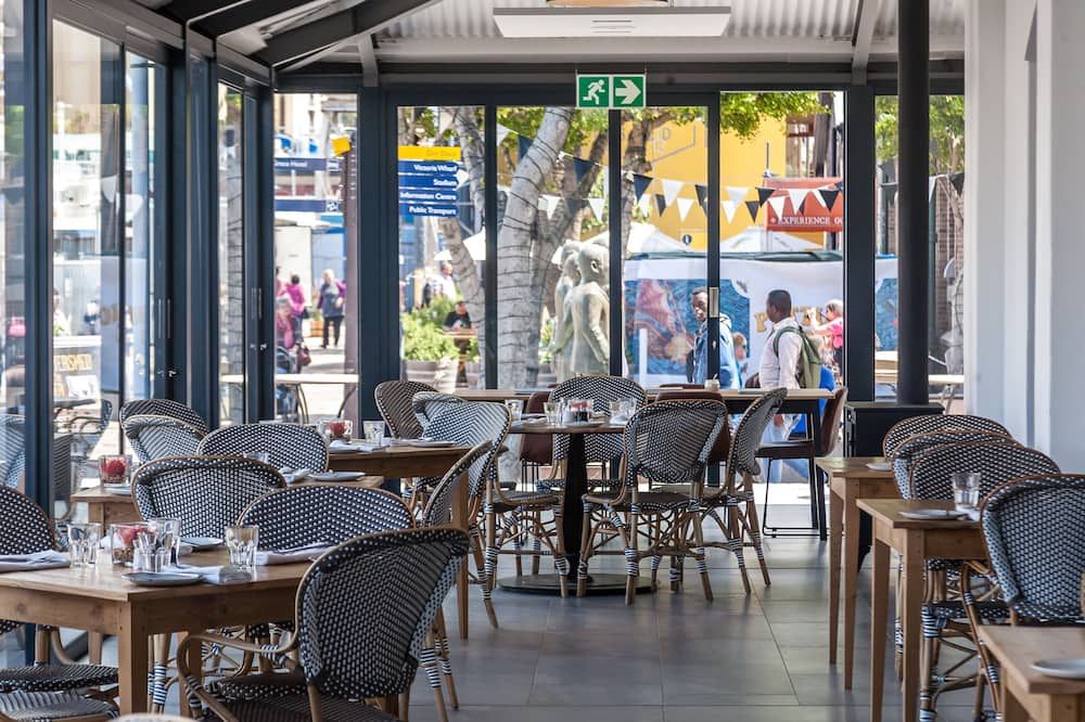 Victoria & Alfred Hotel by Newmark