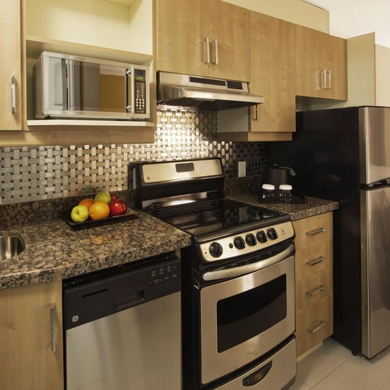 Canadas Best Value Inn Toronto image 1