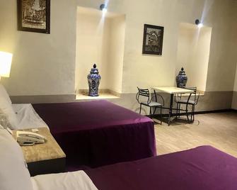 Hotel Gala - Puebla City - Bedroom
