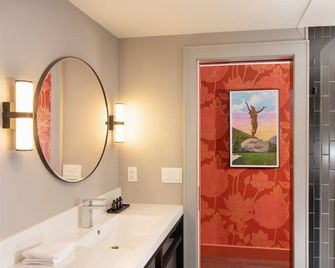 Shelburne Springs Hotel - Shelburne Falls