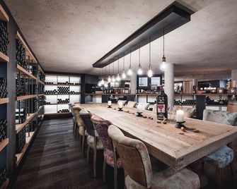 Post Seefeld - Wellnesshotel Tirol - Seefeld - Bar