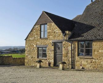 Dusty's Stable - E4751 - Chipping Campden - Building