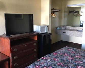 Travel Inn - Lebanon - Bedroom