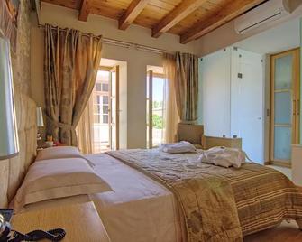 Bellagio Luxury Boutique Hotel - Rethymno - Bedroom