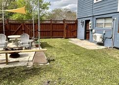 Charming Studio in the Heart of Springfield - Jacksonville - Patio