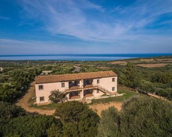 b Giagumeddu 07A Bilo - Badesi - Edificio