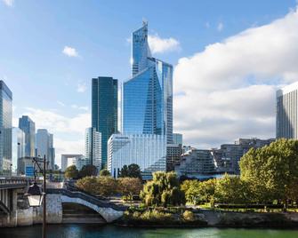 Novotel Paris la Défense Esplanade - Courbevoie - Edificio