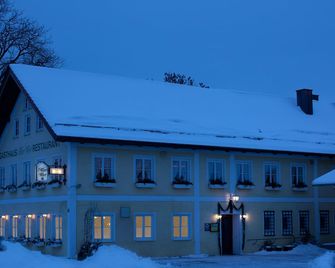 Hotel Alter Wirt - Hallbergmoos - Edificio