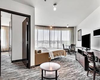 Hotel Mortagne - Boucherville - Wohnzimmer