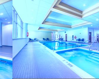 Allure Hotel & Conference Centre, Ascend Hotel Collection - Barrie - Bazén