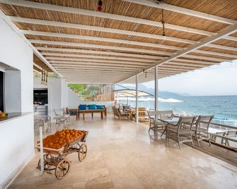 Grand Viking Hotel - קמר - מרפסת