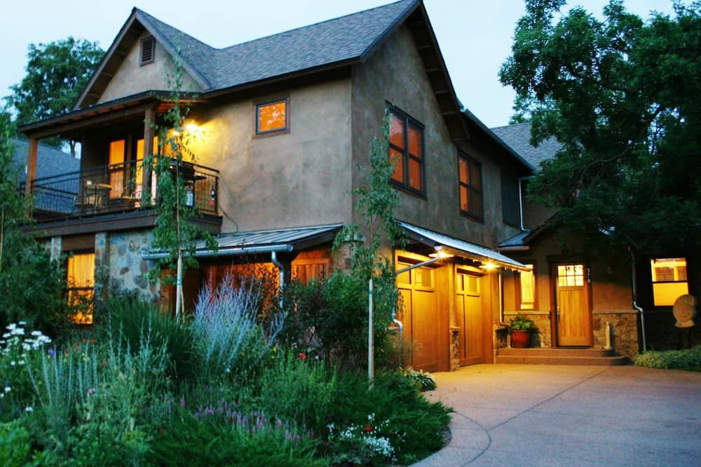 Downtown Carbondale - Walk in and Feel at Home - Carbondale - Edificio