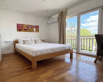 Gaia Aparthotel near Airport - Sarajevo
