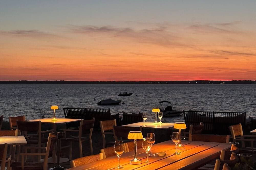 هوتل دي لا بليدج - ريوفيرتار أبريس رينوفيشنز