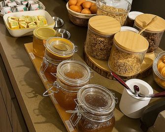 L'Ange De La Vallee - Bellignat - Buffet