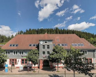 coucou hotel & kuckucks-stube (Titisee) - Titisee-Neustadt - Bygning